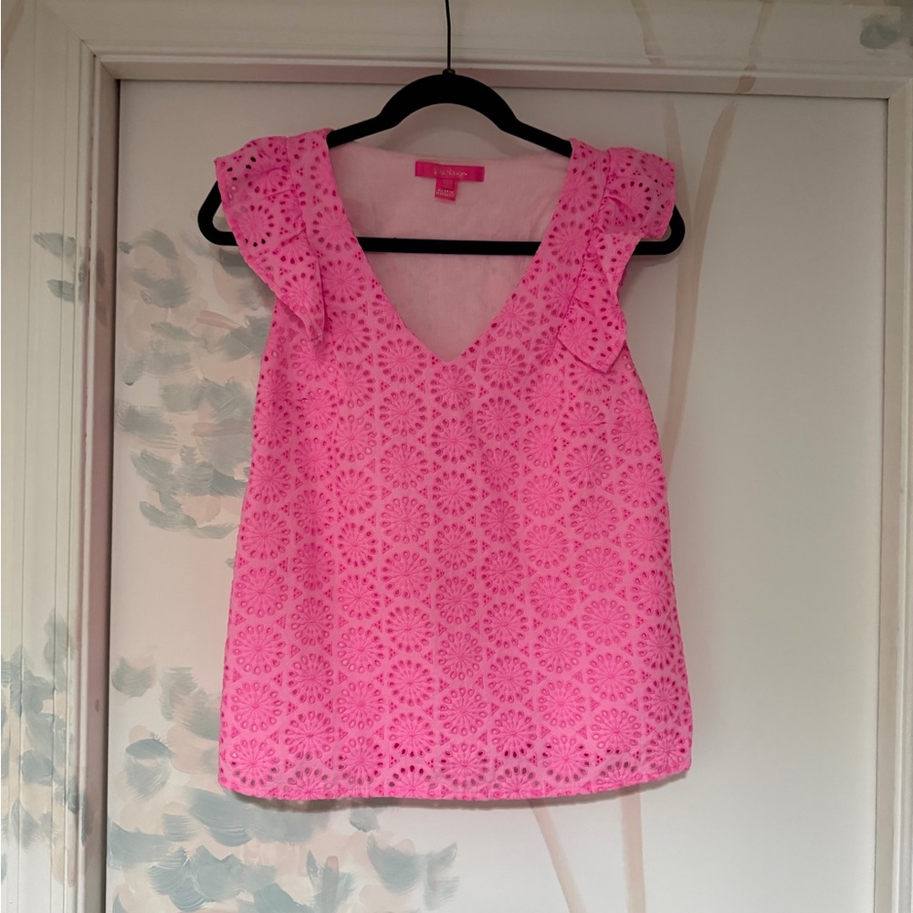Lilly Pulitzer neon Pink Eyelet top Sm